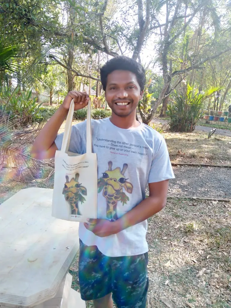 NVC giraffe cotton bags